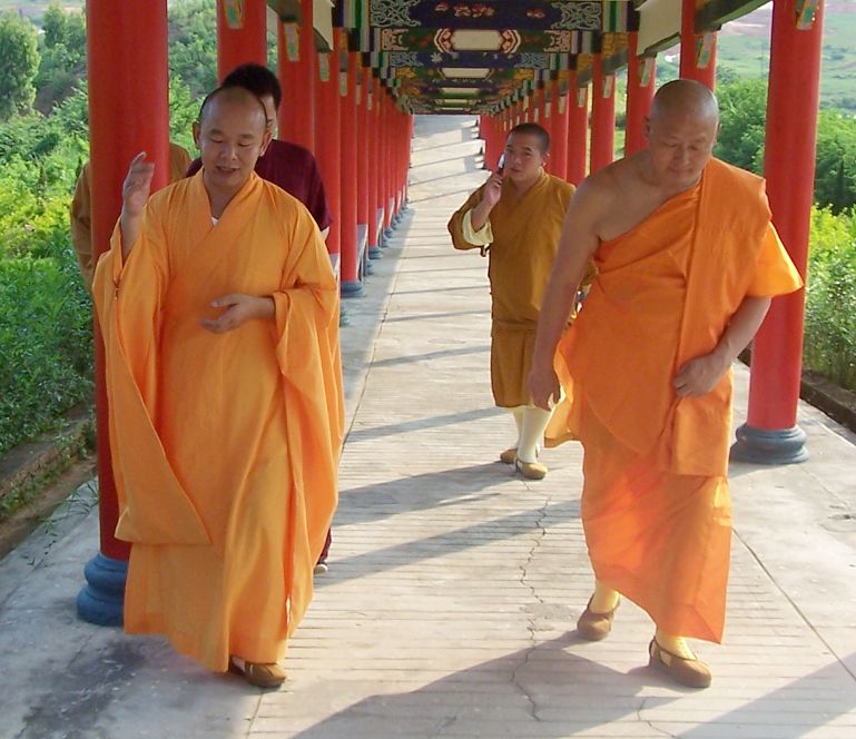 2019年深圳假体隆胸整形医生选择心得-BJL平台集团(图3) BJL平台集团